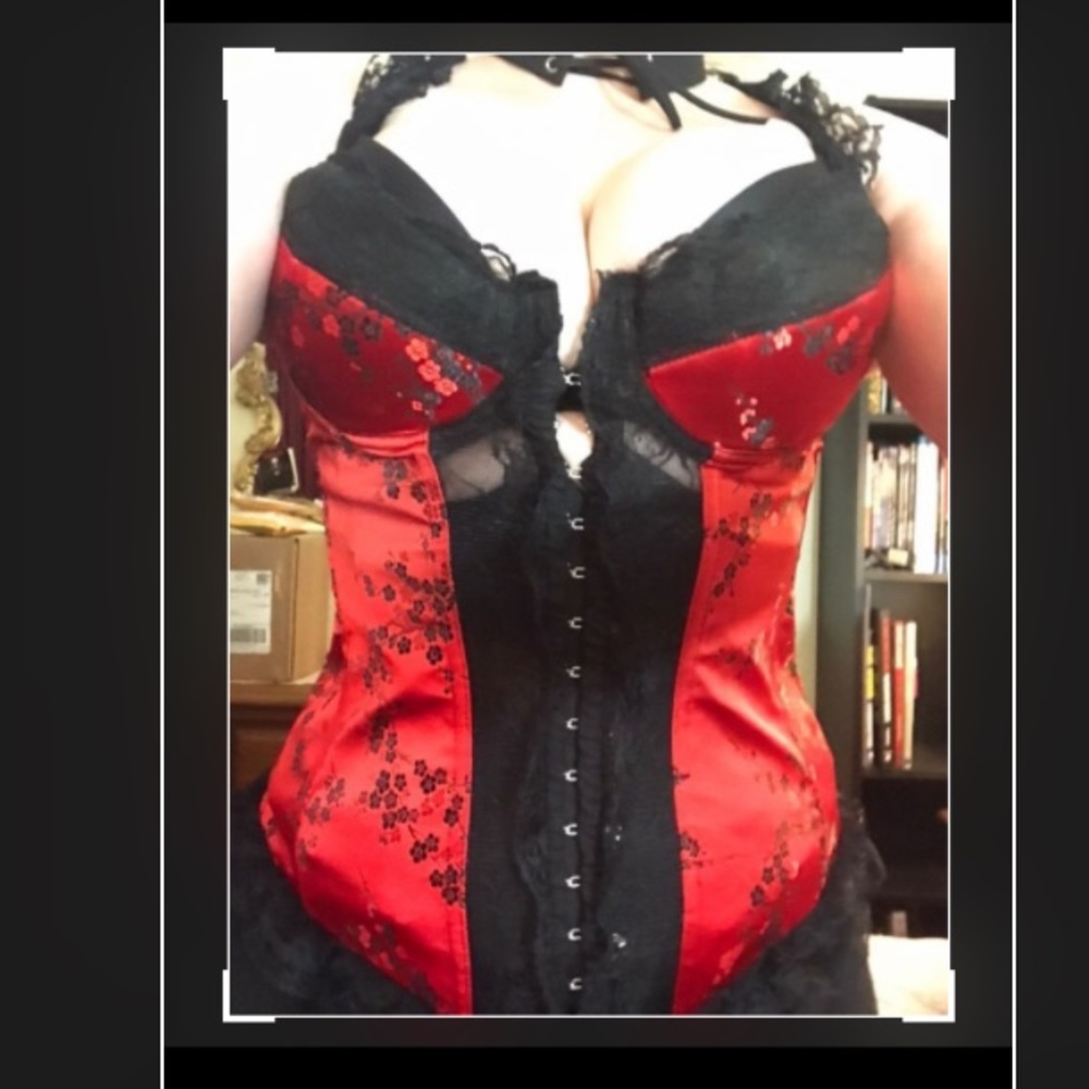 Sexy Satin Gothic Lace Bustier Corset